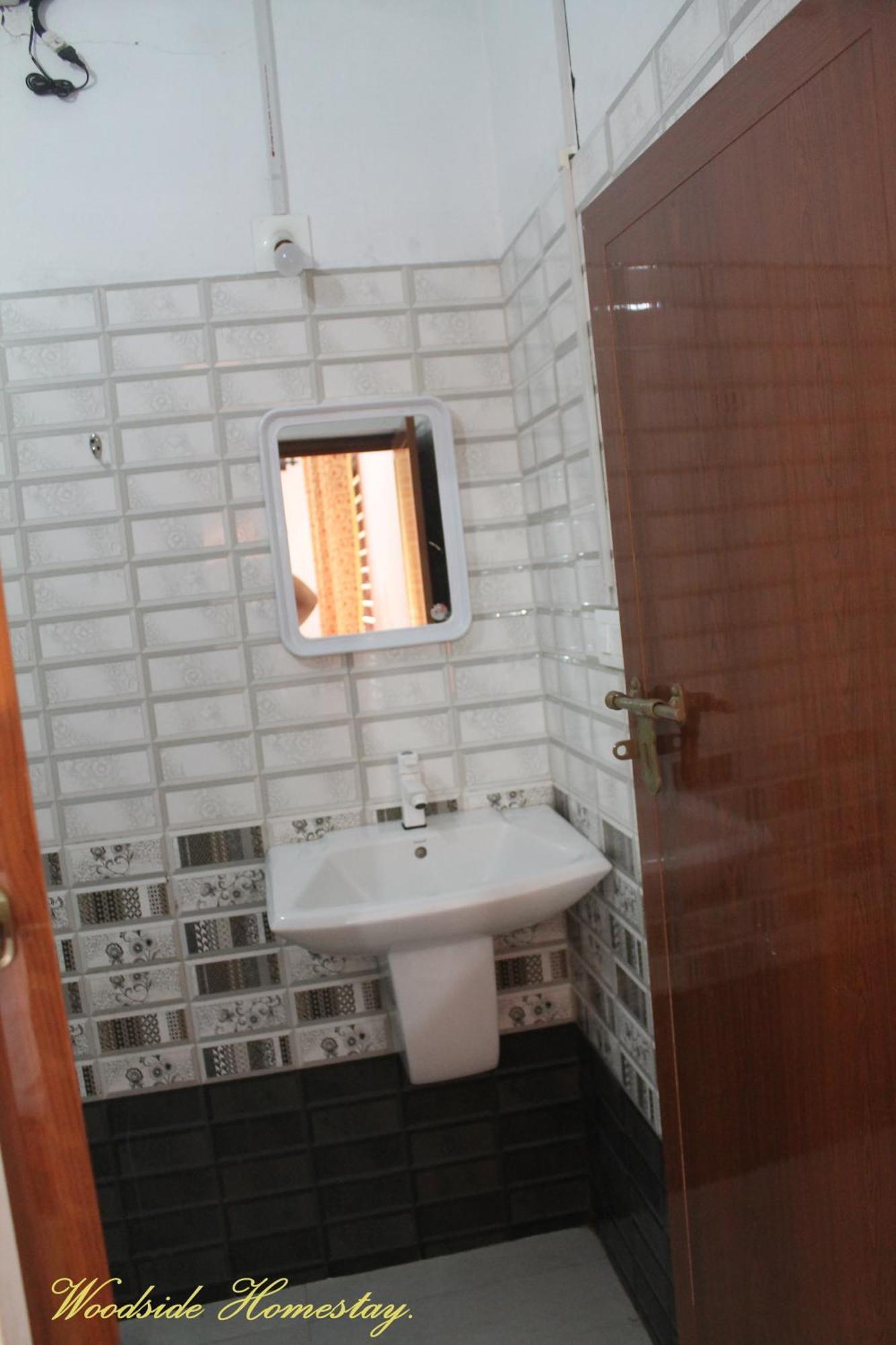 Woodside Homestay Wayanad Batheri Exteriör bild