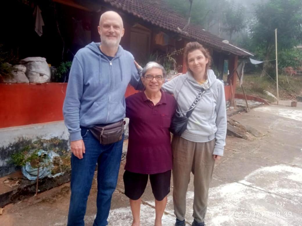 Woodside Homestay Wayanad Batheri Exteriör bild