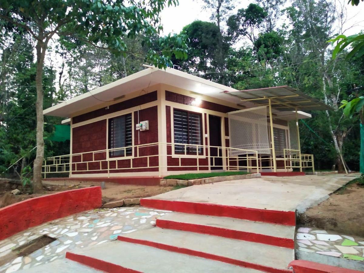 Woodside Homestay Wayanad Batheri Exteriör bild