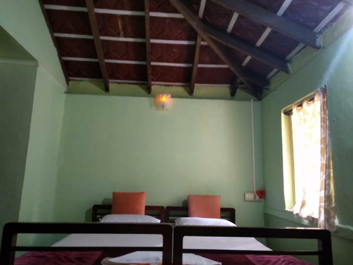 Woodside Homestay Wayanad Batheri Exteriör bild