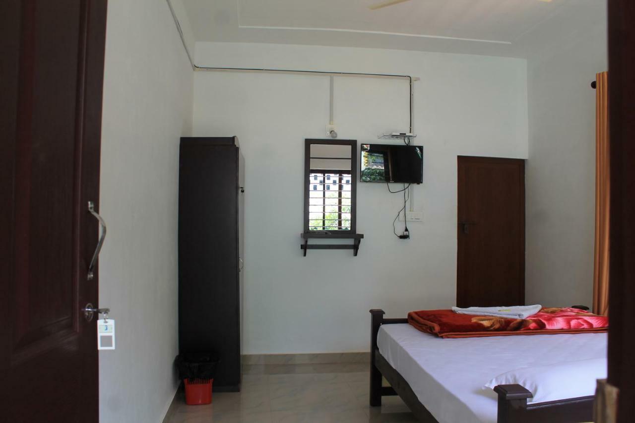 Woodside Homestay Wayanad Batheri Exteriör bild