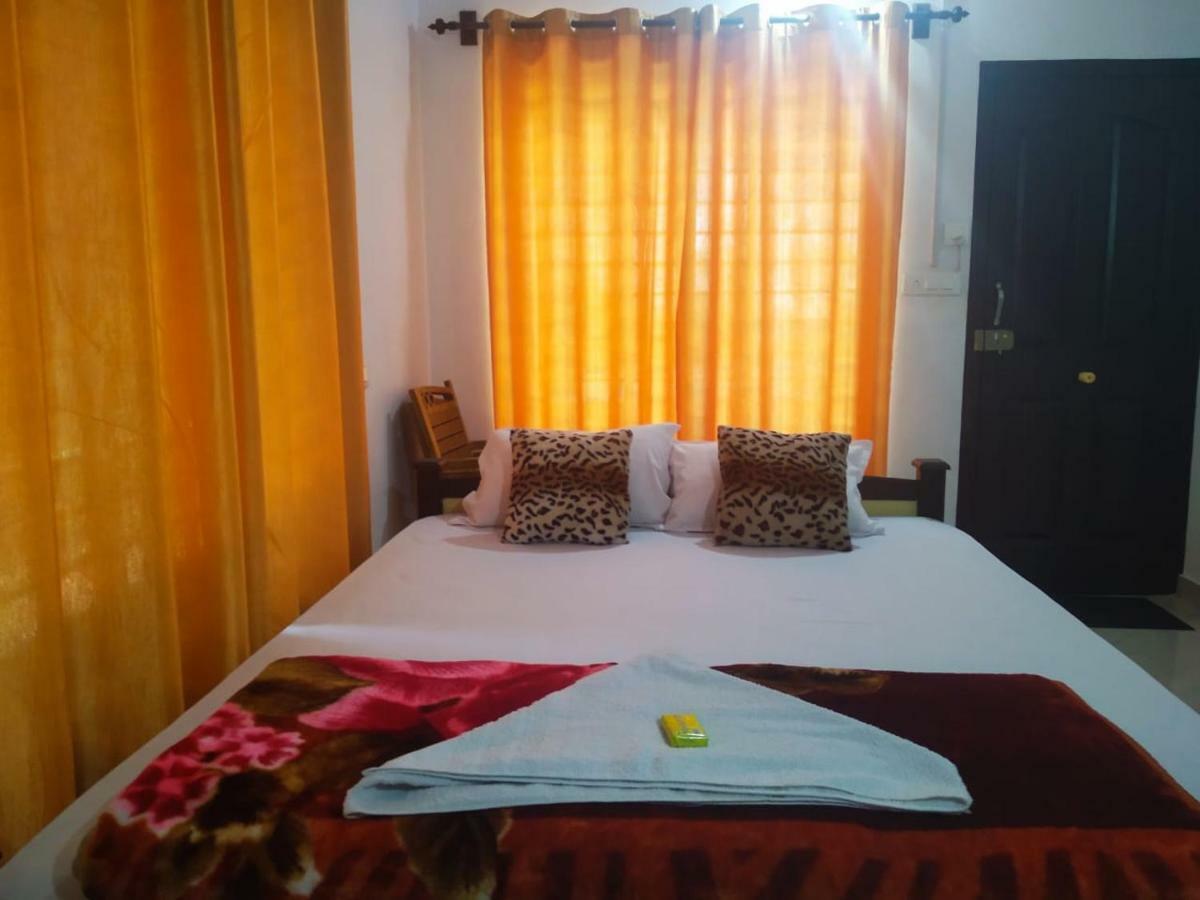 Woodside Homestay Wayanad Batheri Exteriör bild